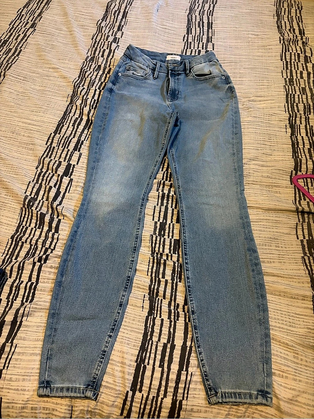 Forever 21 Curved Skinny Jeans Blue Waist 27